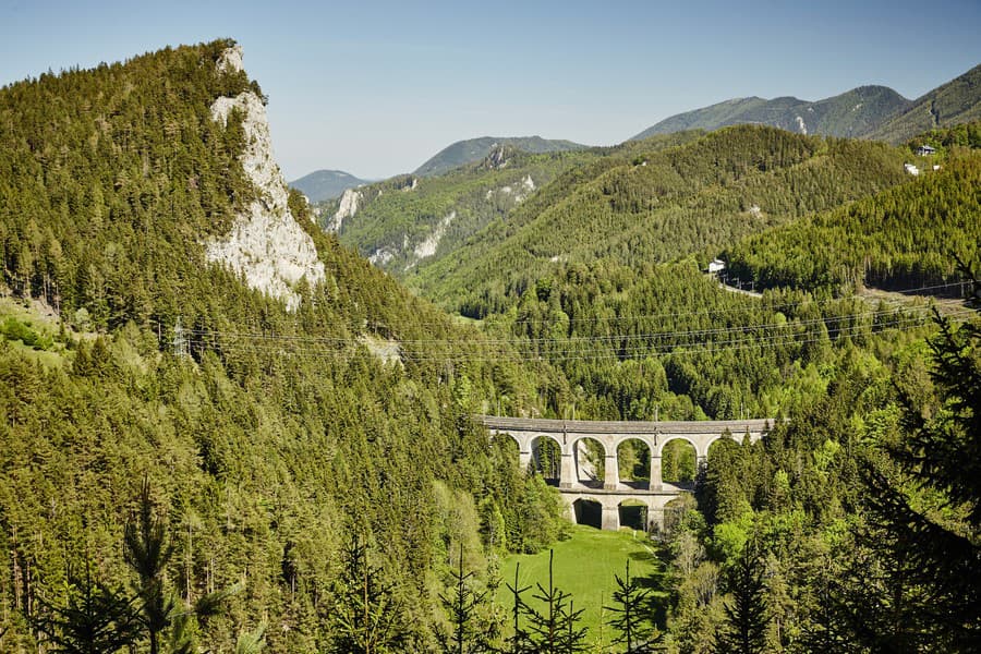 Semmeringbahn - prvá vysokohorská