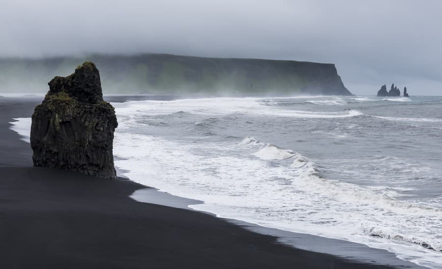 Búrlivé dejiny Islandu: Prví