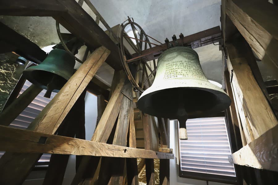 Najvzácnejší Kalazanského zvon, ktorý odliali ešte v roku 1780 a váži 980 kilogramov
