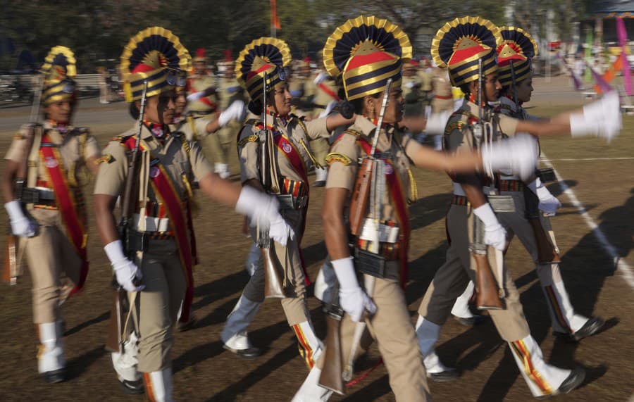 Personál indických železničných ochranných síl počas osláv v Hajdarábade