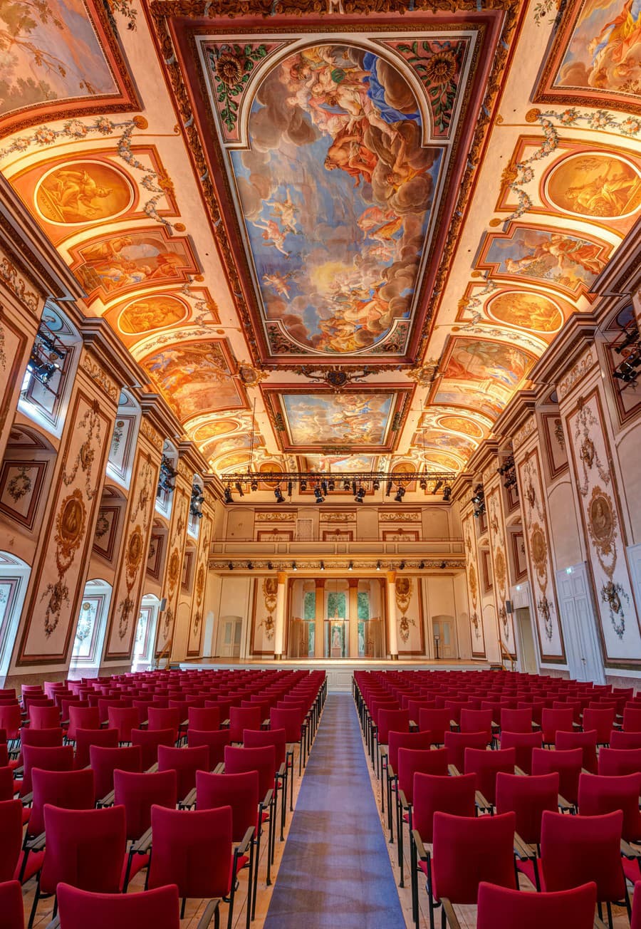 Haydnsaal, Esterházyho palác v Eisenstadte