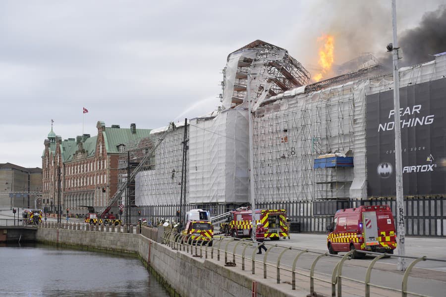 AKTUALIZOVANÉ: V Kodani horí