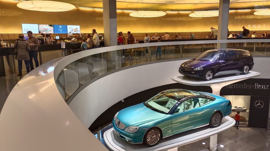 Mercedes a Porsche: Fanúšikovia