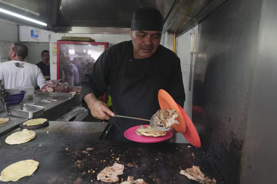 OBRAZOM: Stánok predávajúci tacos