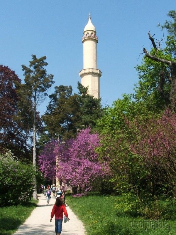 Lednický Minaret navrhol Josef