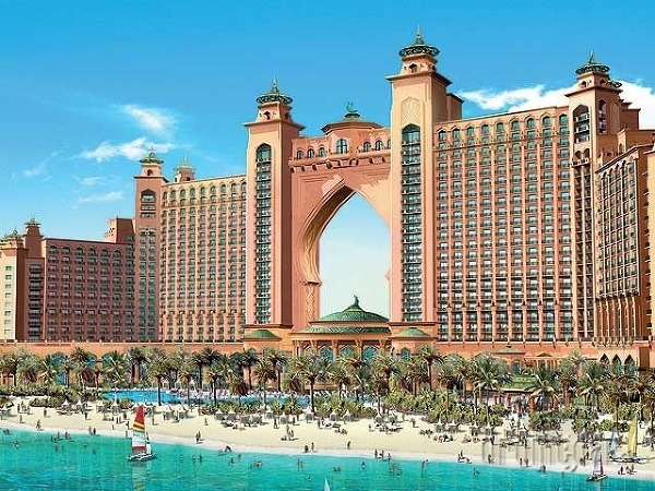 Ďalší slávny dubajský hotel - Atlantis - má „len“ šesť hviezdičiek. 