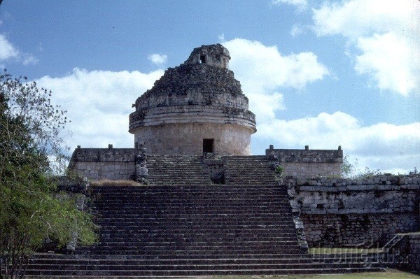 Mayské observatórium v ruinách