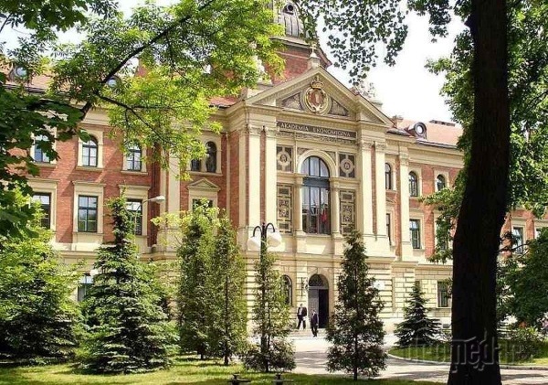 Ekonomická univerzita, Krakov, Poľsko