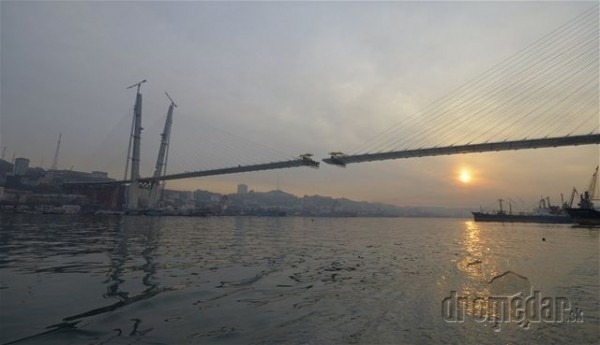 najdlhší visutý most na