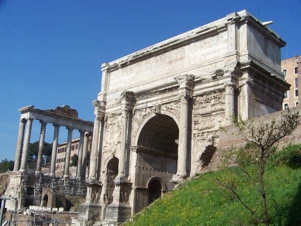 Oblúk Septímia Sever,Rímske fórum,