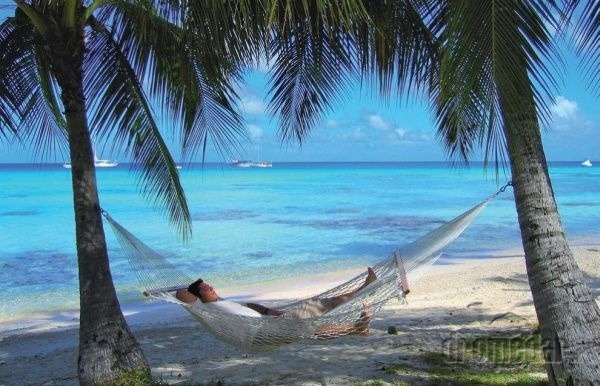 Tahiti je najznámejší ostrov Polynézie, za odpočinkom sem prichádzajú desaťtisíce turistov ročne.