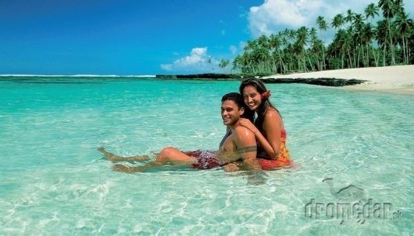 Pohodu na pláži si môžete vychutnať naozaj bez problémov. Tonga je ideálne miesto pre romantické výlety.