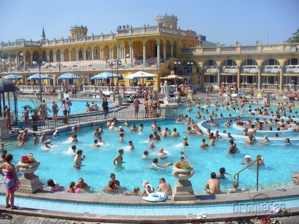 Kúpele Szechenyi, Budapešť