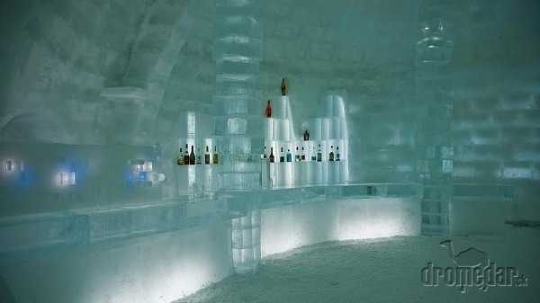 Ľadový iglu bar, Národný