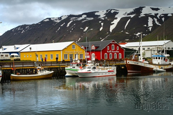 Mestečko Siglofjordur priťahuje svojou