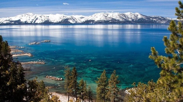 Jazero Tahoe, USA