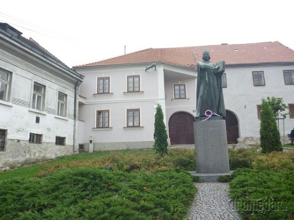 Husinec, Česká republika