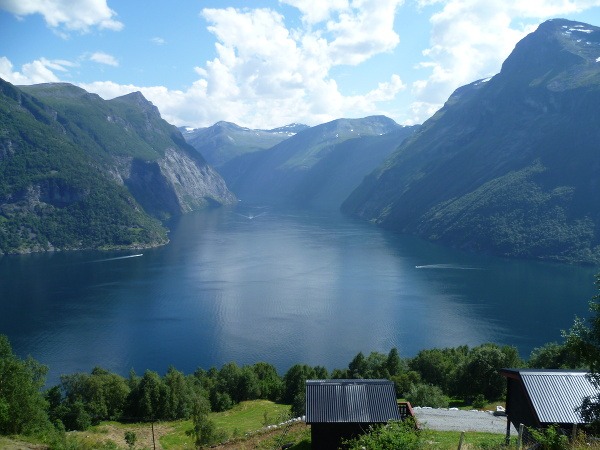 Pohľad na nórsky fjord
Helena