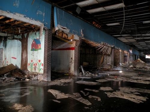 Dixie Square Mall, Harvey, USA