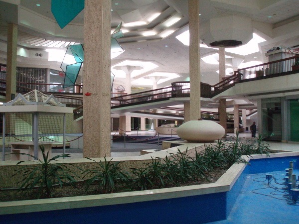 Randall Park Mall, USA