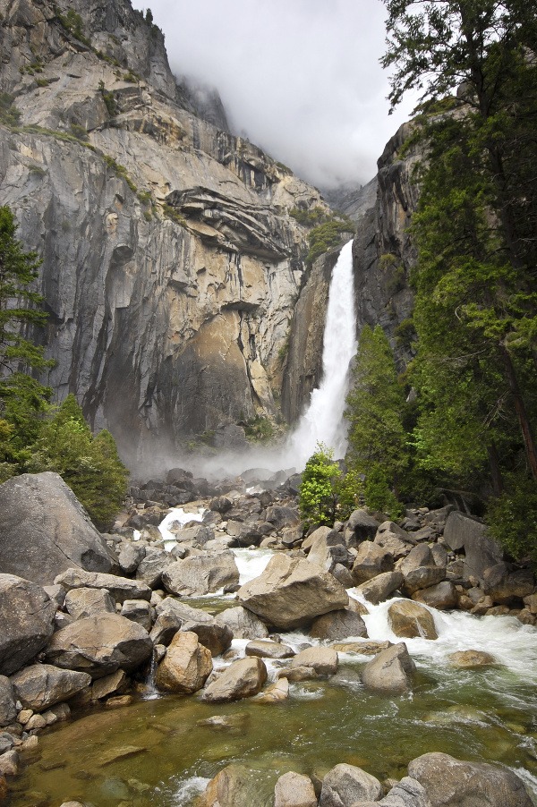 Dolný Yosemitský vodopád, Yosemitský