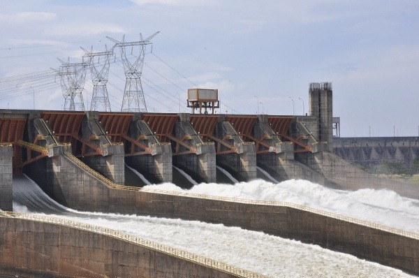 Výkon juhoamerickej hydroelektrárne zodpovedá