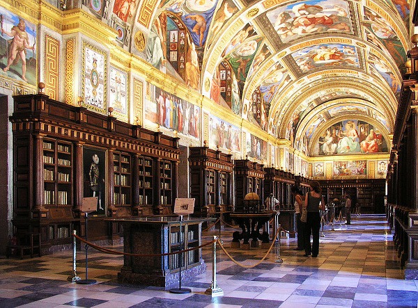 Knižnica v kláštore El