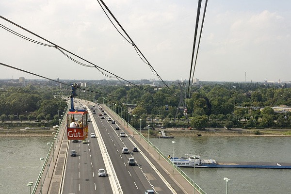 Lanovka ponad Rýn, Kolín