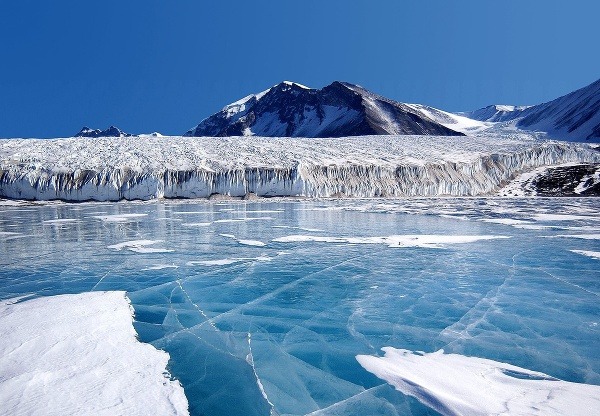 Antarktída - splnenie ľadového