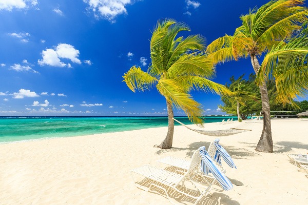 Grand Cayman – ostrov leguánov a skvelých nákupov