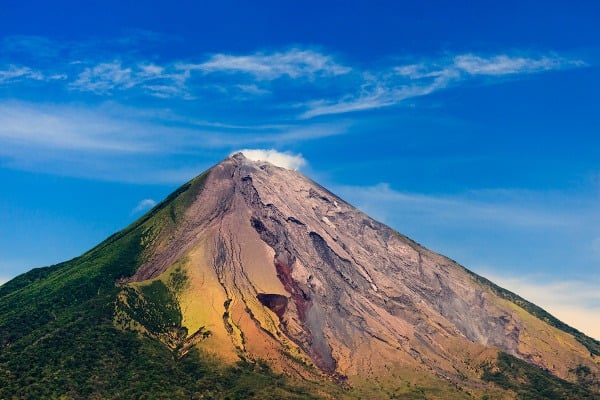 Sopka Concepción je na