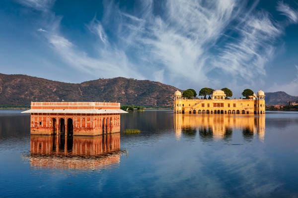 Vodný palác Jal Mahal: Nádherné miesto bujarých večierkov
