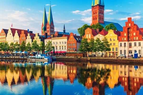 Lübeck, mesto, ktoré vás privíta rozprávkovou vstupnou bránou