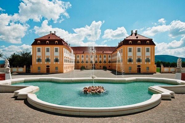 Zámok Schloss Hof