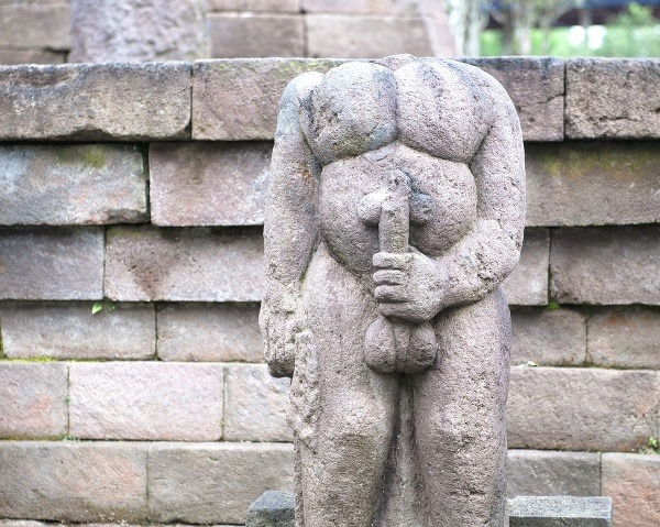 Erotické chrámy Sukuh a