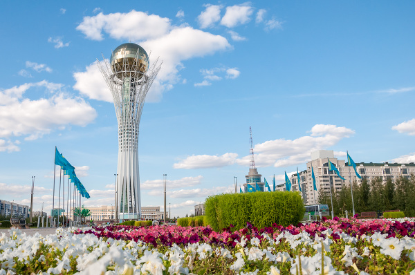 Monumentálna veža Astana-Bajterek