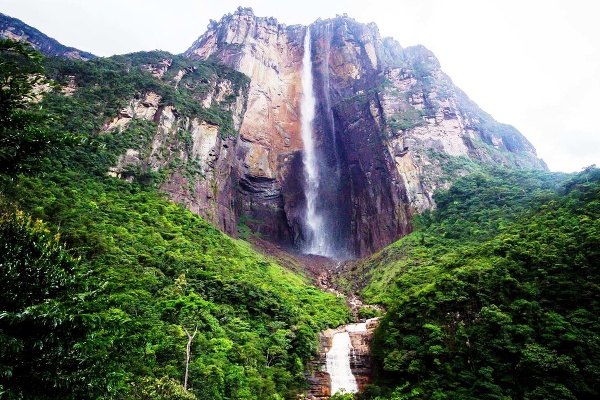 Angelov vodopád, Venezuela