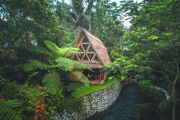 Ekologický bambusový dom, Bali