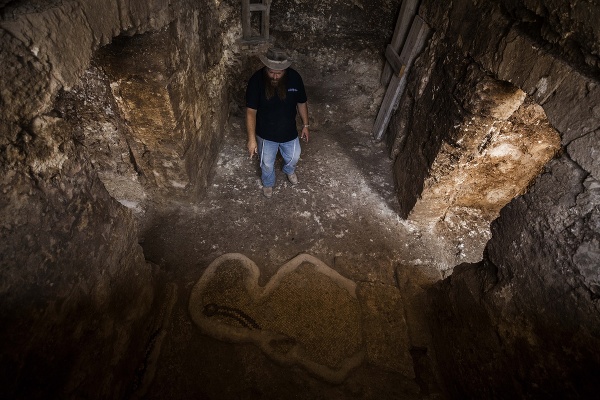Izraelský archeológ Binjamin Storchan