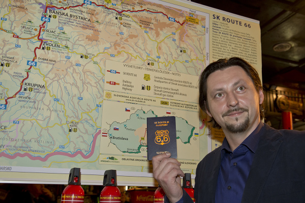 Zo slávnostnej emisie passportu