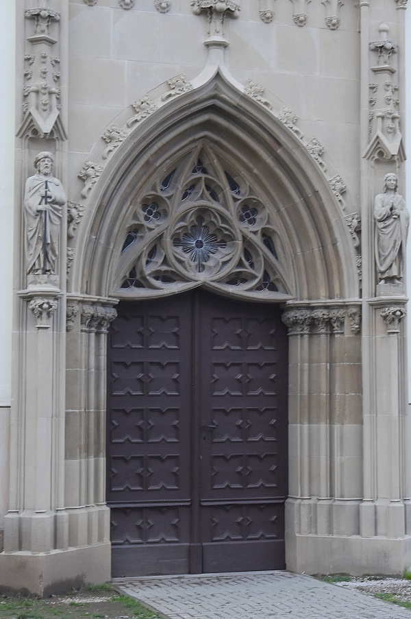 Vchod do veže Baziliky
