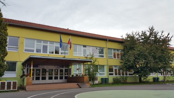 Základná škola na Vajanského