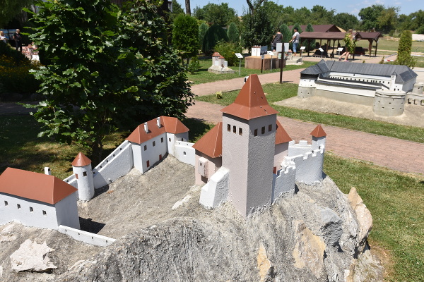 Model hradu Vršatec v