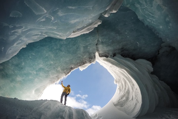 Ľadové jaskyne popri Icefields