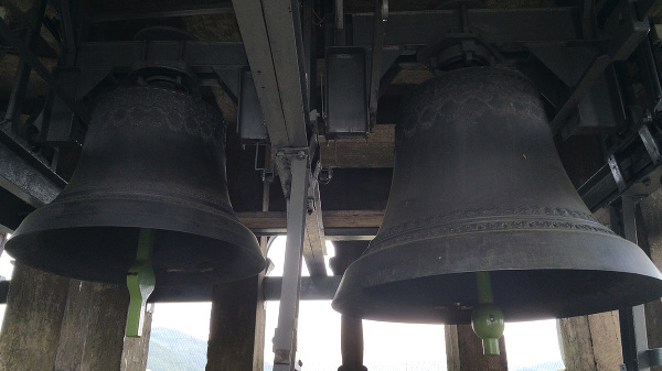Zvony vo veži evanjelického