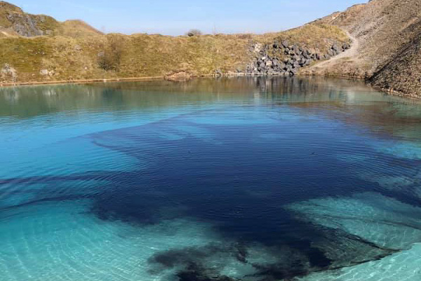 Modrá lagúna neďaleko britského
