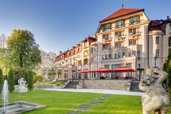 Hotel Thermia Palace v