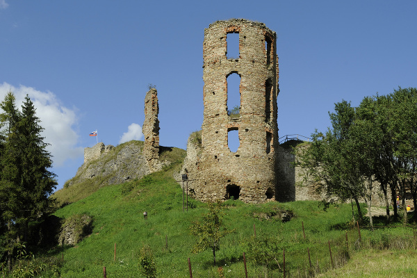 Plavečský hrad, tiež hrad