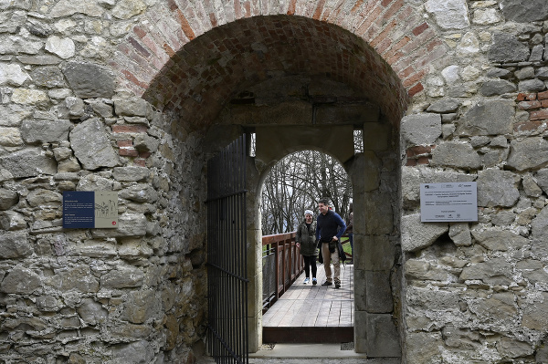 Trenčiansky hrad je po