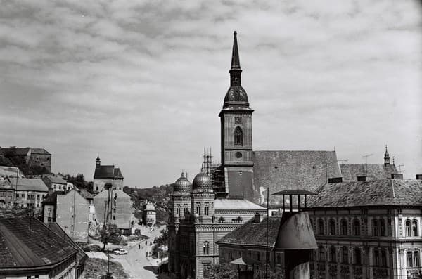 Bratislava na archívnych záberoch